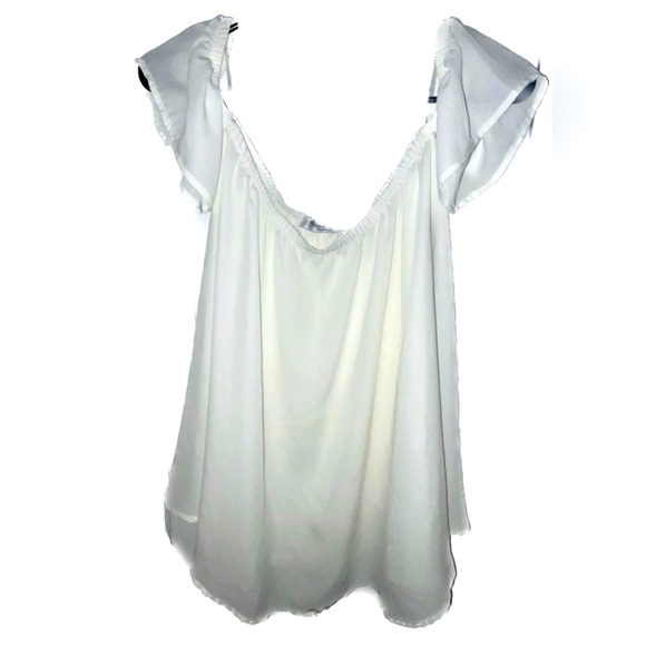⭐️NWOT Million bullpup ivory off the shoulder short sleeve top - Picture 7 of 10